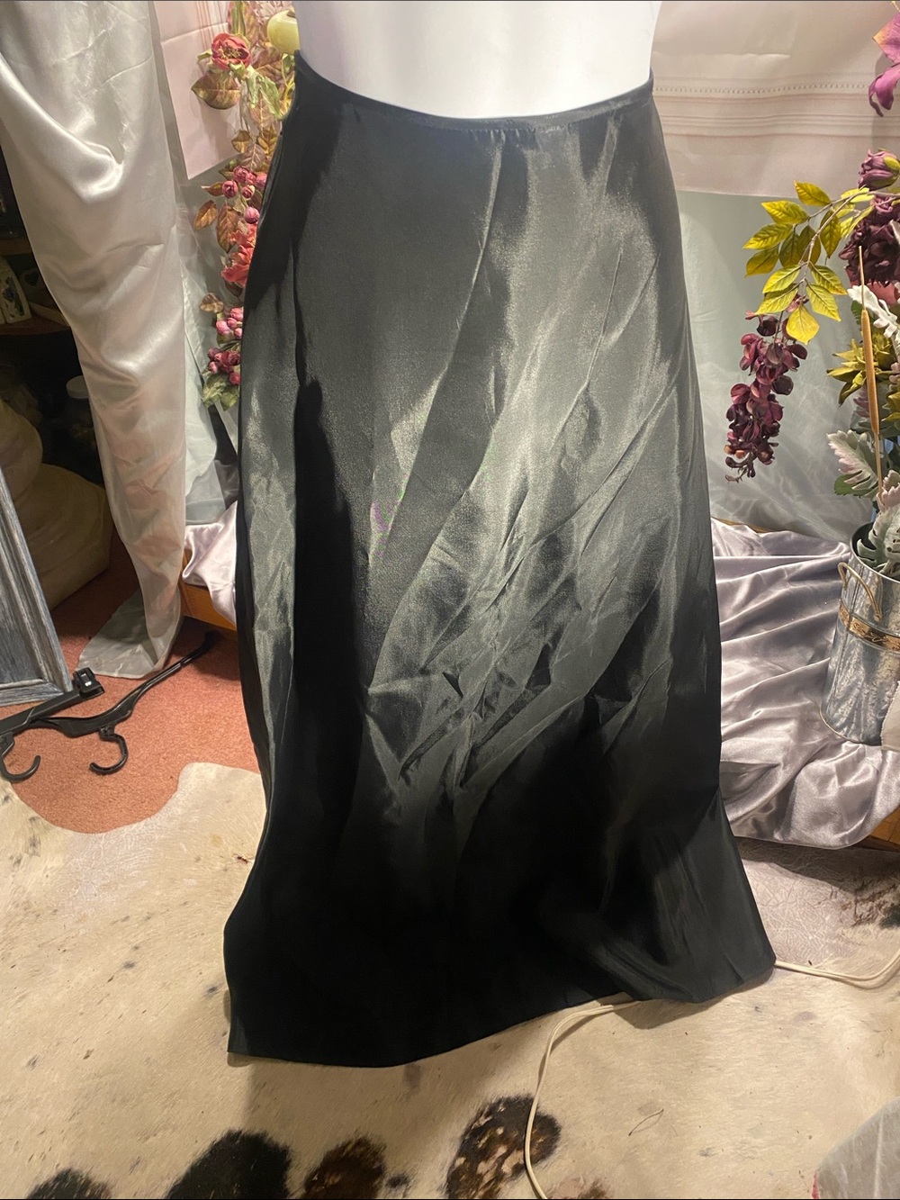 Jessica McClintock gunne sax Black A-Line Satin Maxi Skirt